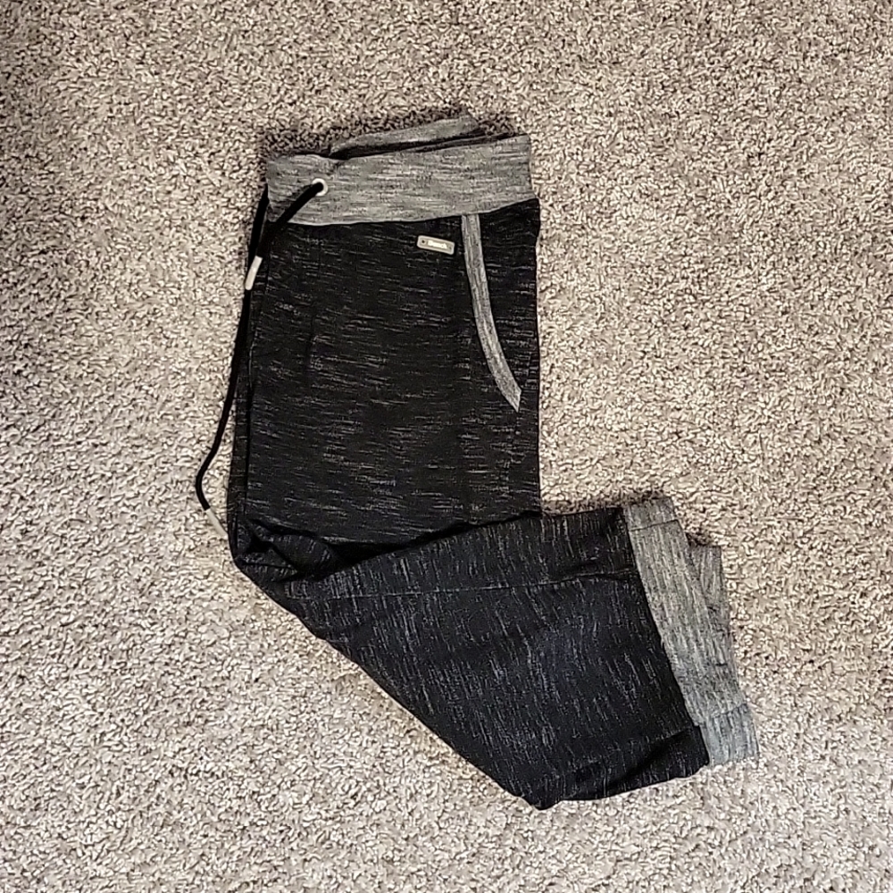 Bench joggers